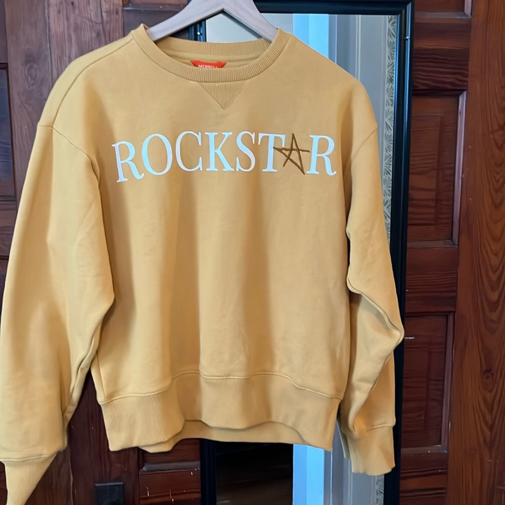 Merrell Gold Rockstar Sweatshirt